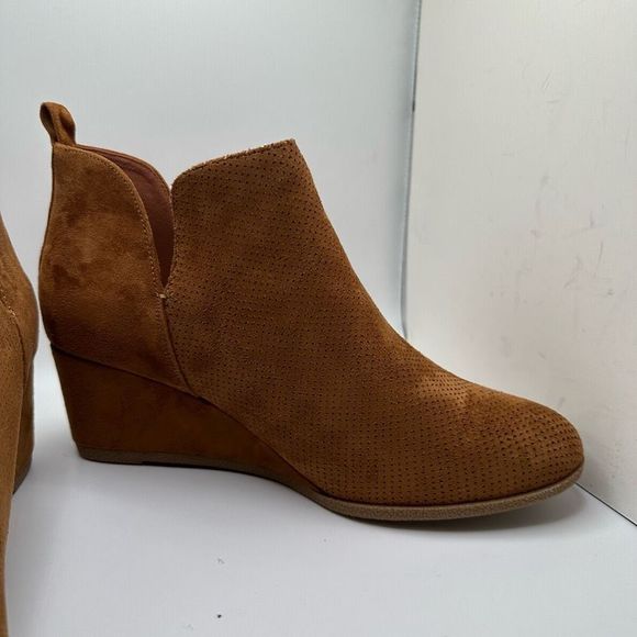 CUSHIONAIRE Women's wedge bootie +Memory Foam 9.5 WIDE CHESTNUT - Picture 6 of 7